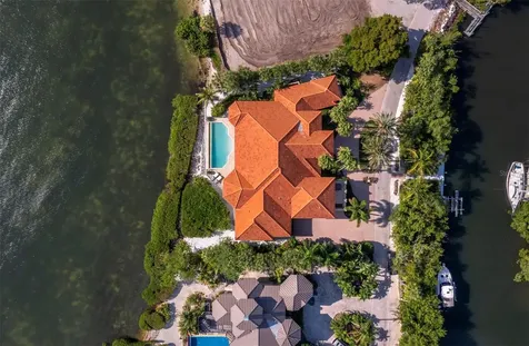 1280 Hidden Harbor Way Sarasota FL 34242
