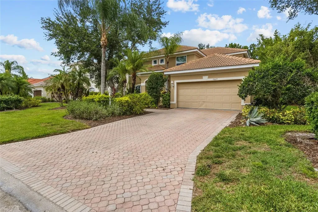 7627 Desert Inn Way Bradenton FL 34202