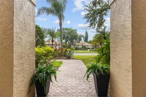 7627 Desert Inn Way Bradenton FL 34202