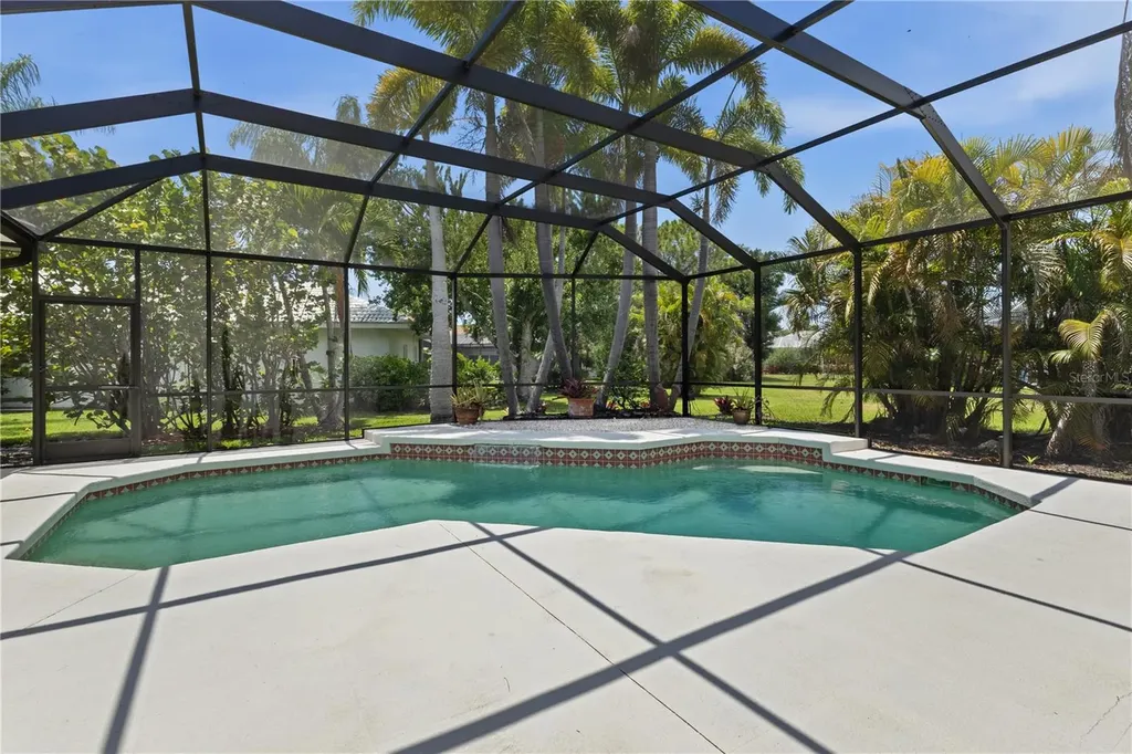 8315 Deerbrook Circle Sarasota FL 34238