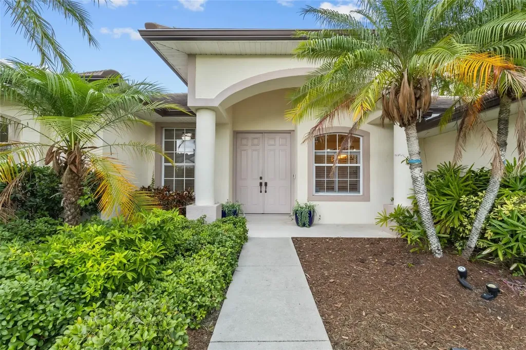 8315 Deerbrook Circle Sarasota FL 34238