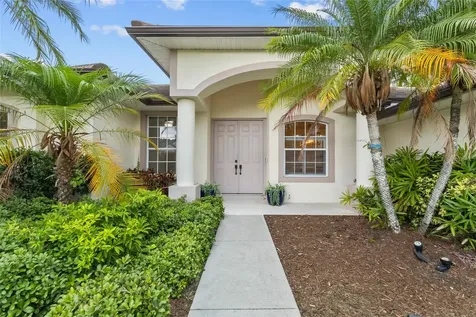 8315 Deerbrook Circle Sarasota FL 34238