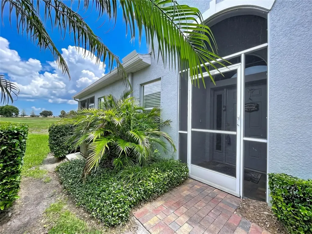 614 Chipper Drive Sun City Center FL 33573