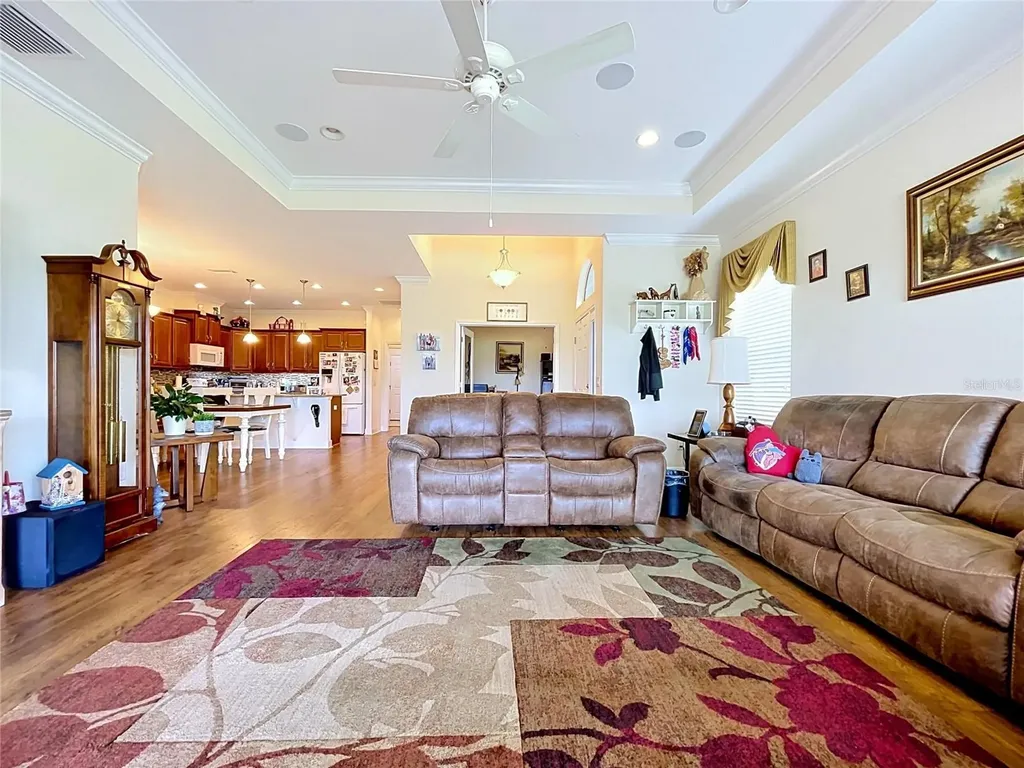 614 Chipper Drive Sun City Center FL 33573