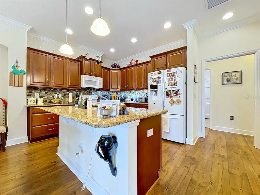 614 Chipper Drive Sun City Center FL 33573