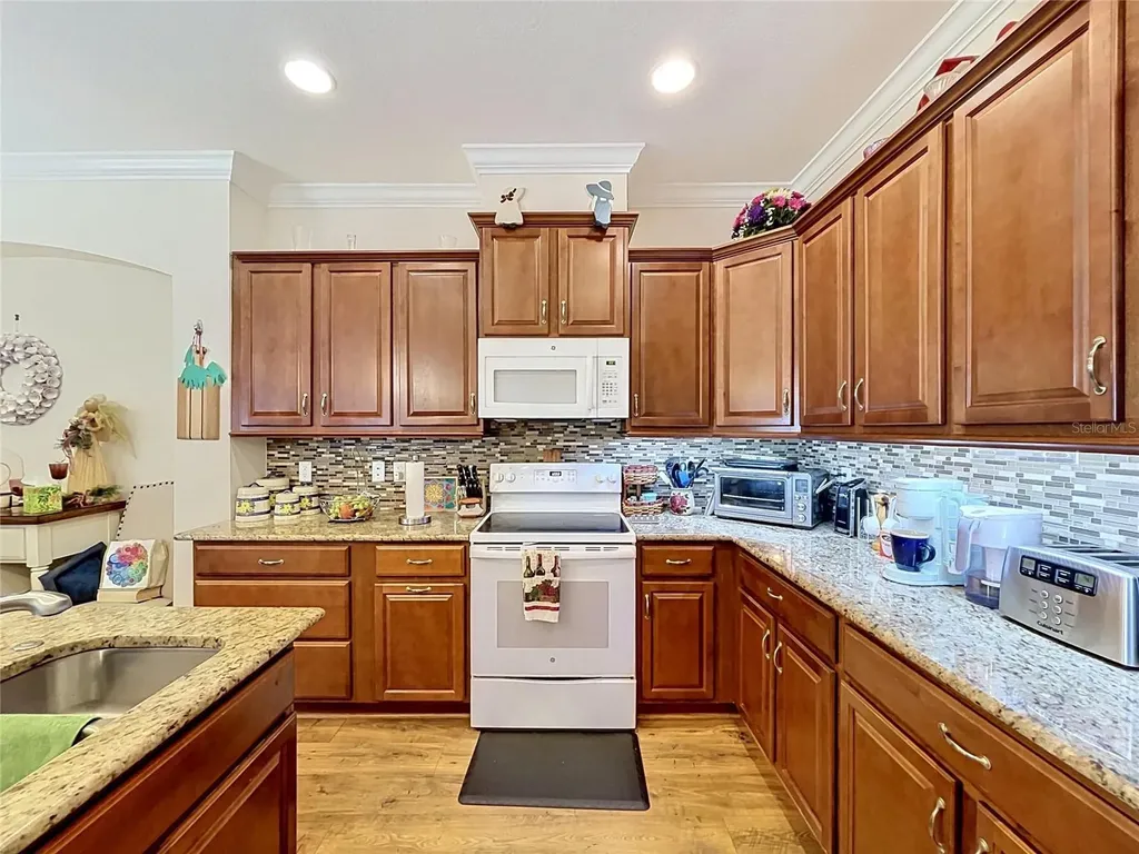 614 Chipper Drive Sun City Center FL 33573