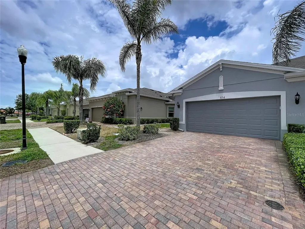 614 Chipper Drive Sun City Center FL 33573