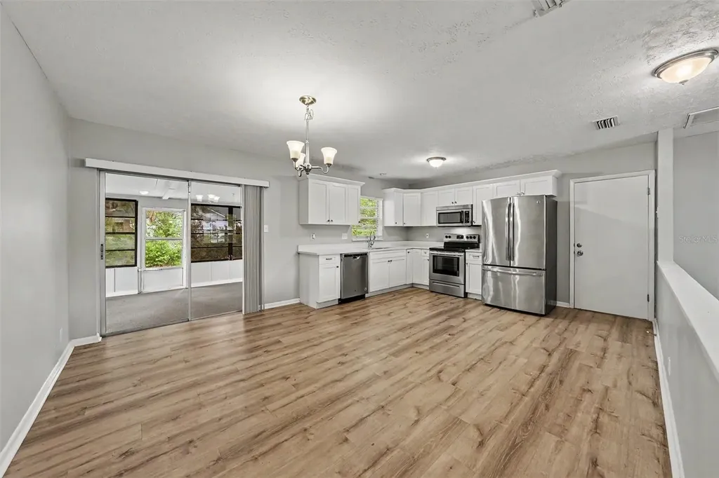 2264 Village Court Brandon FL 33511
