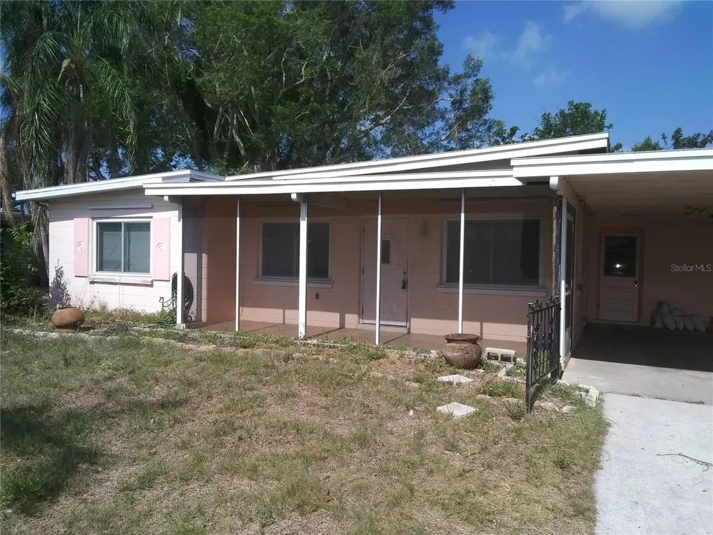 5160 102nd Way N St Petersburg FL 33708