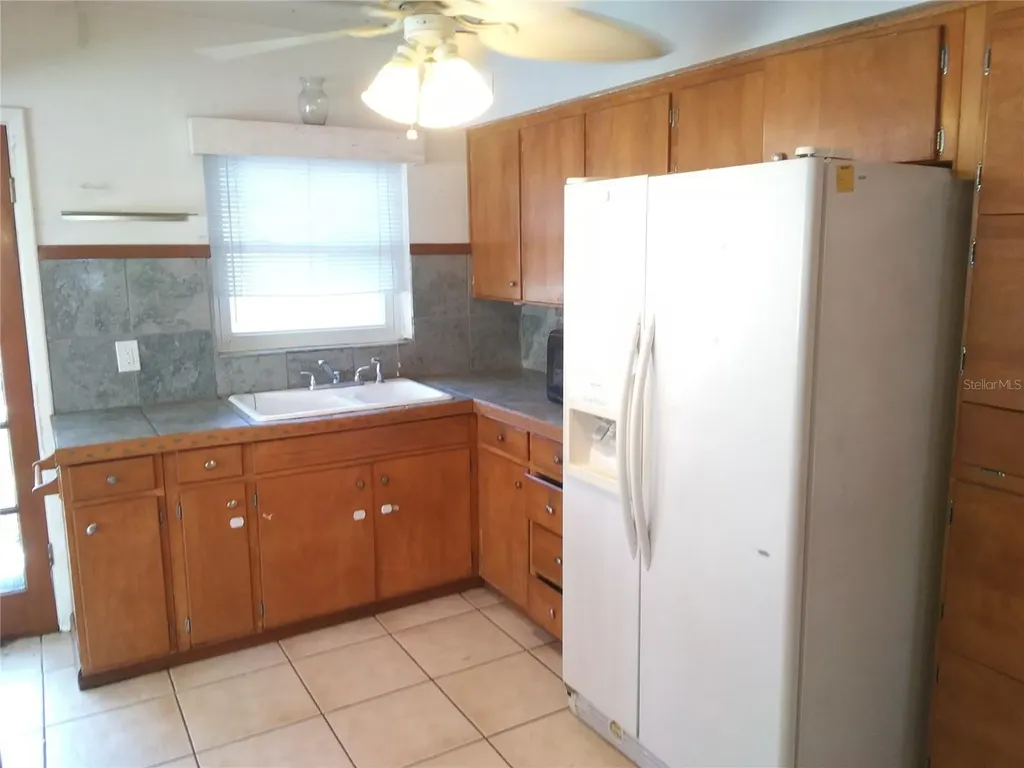 5160 102nd Way N St Petersburg FL 33708