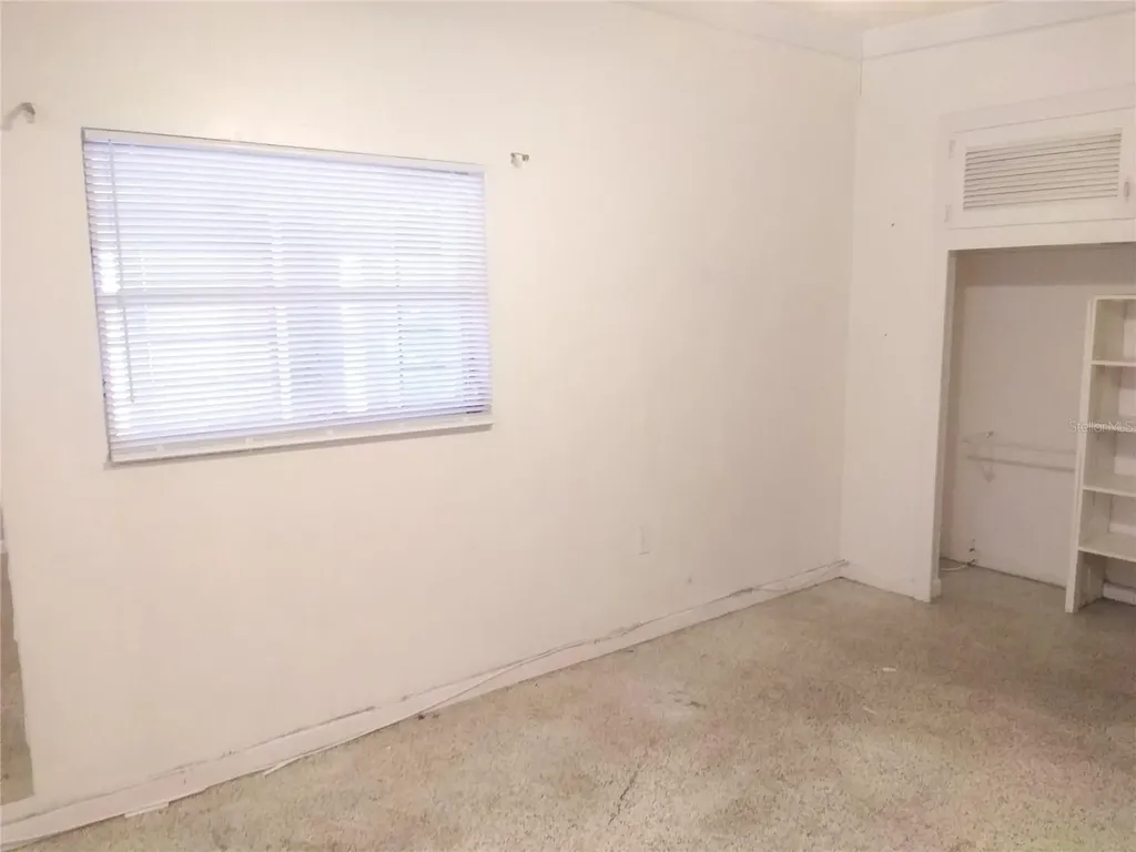 5160 102nd Way N St Petersburg FL 33708