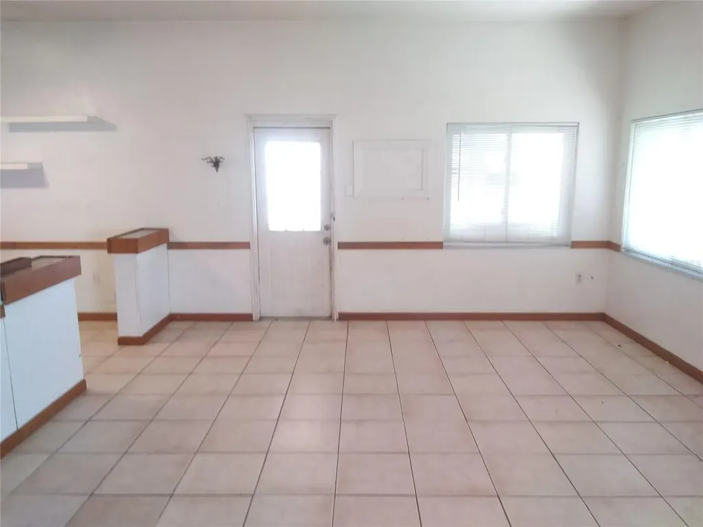 5160 102nd Way N St Petersburg FL 33708