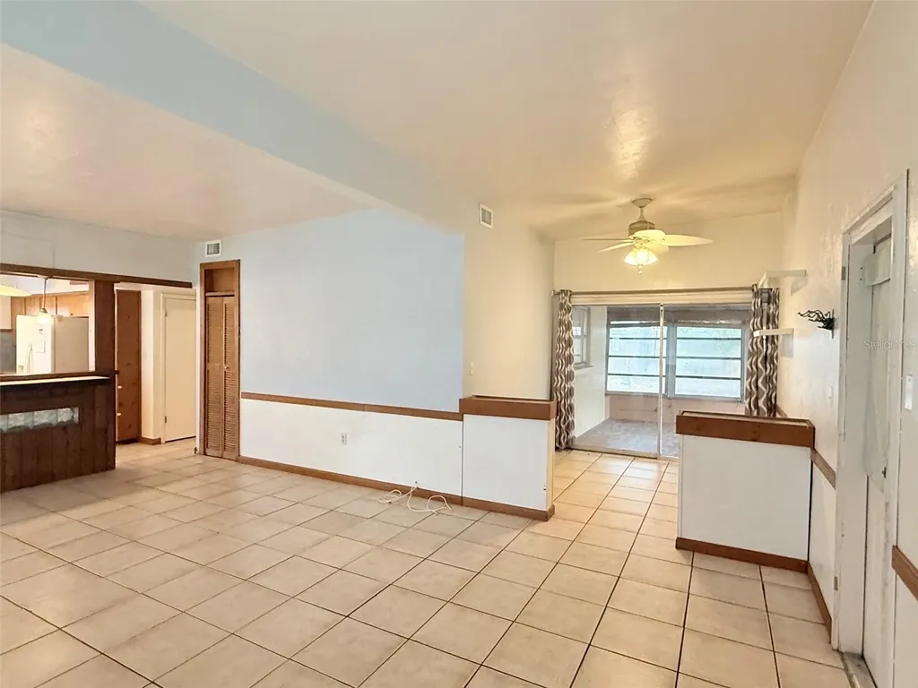 5160 102nd Way N St Petersburg FL 33708