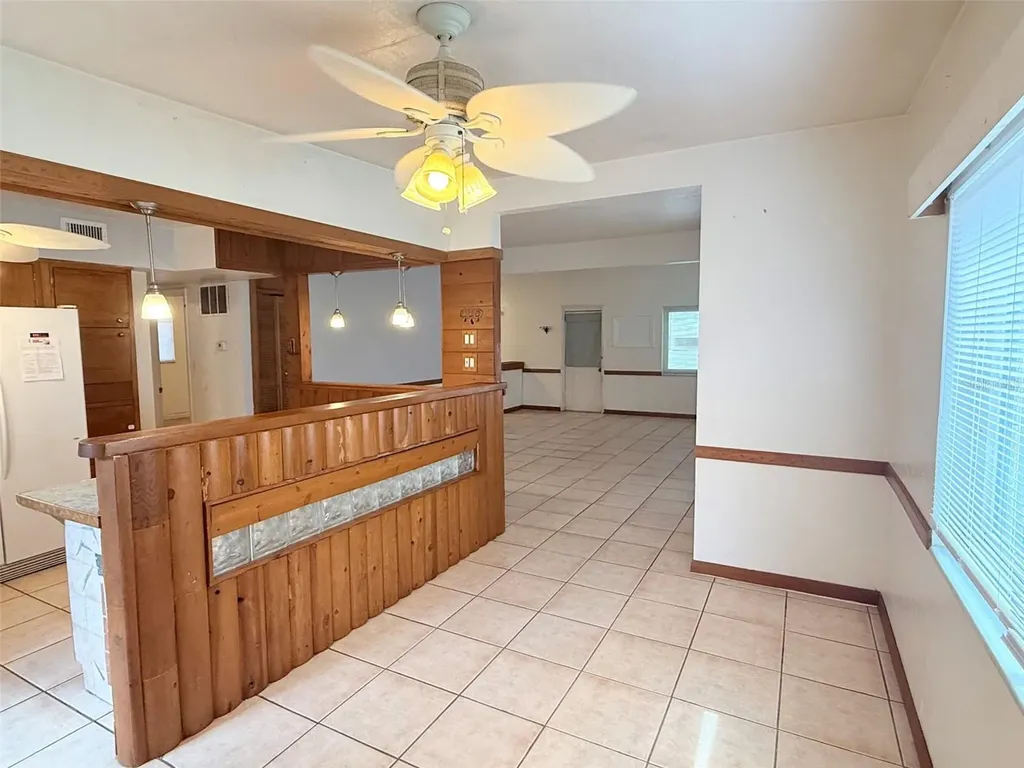 5160 102nd Way N St Petersburg FL 33708