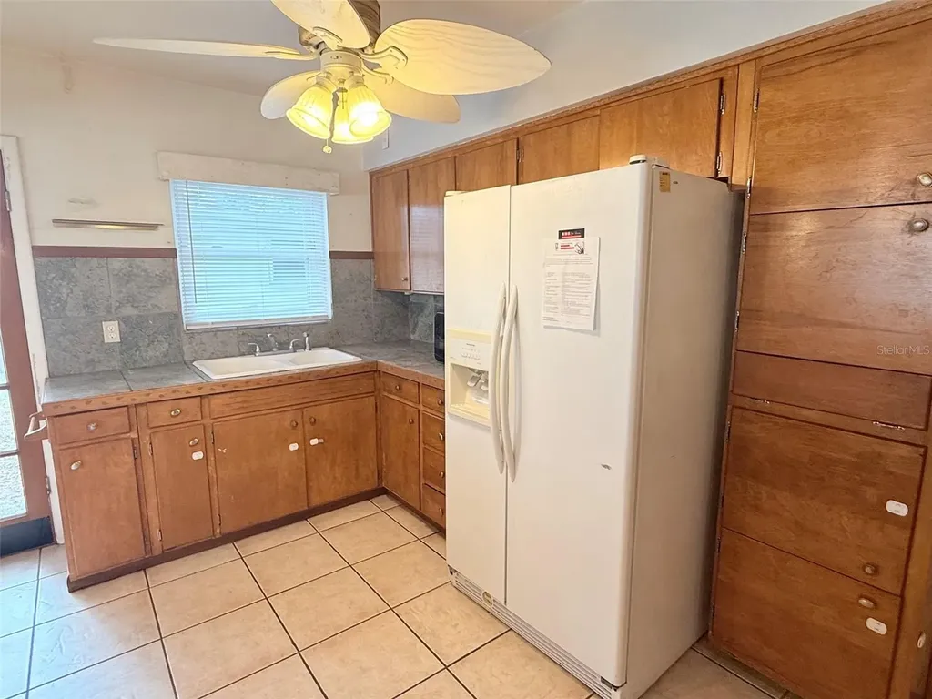 5160 102nd Way N St Petersburg FL 33708