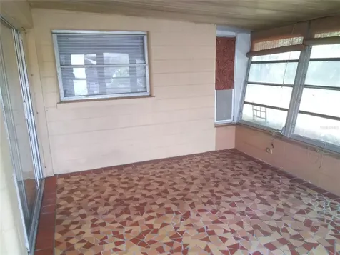 5160 102nd Way N St Petersburg FL 33708