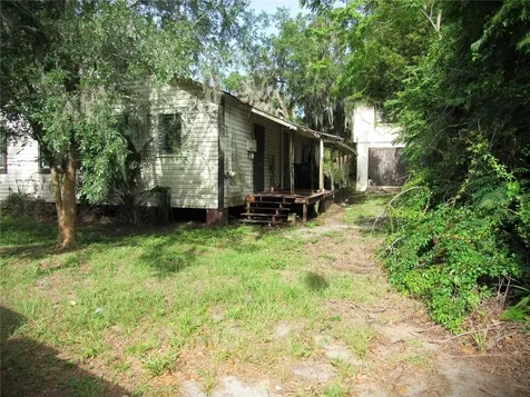 14 S Lake Street Crescent City FL 32112