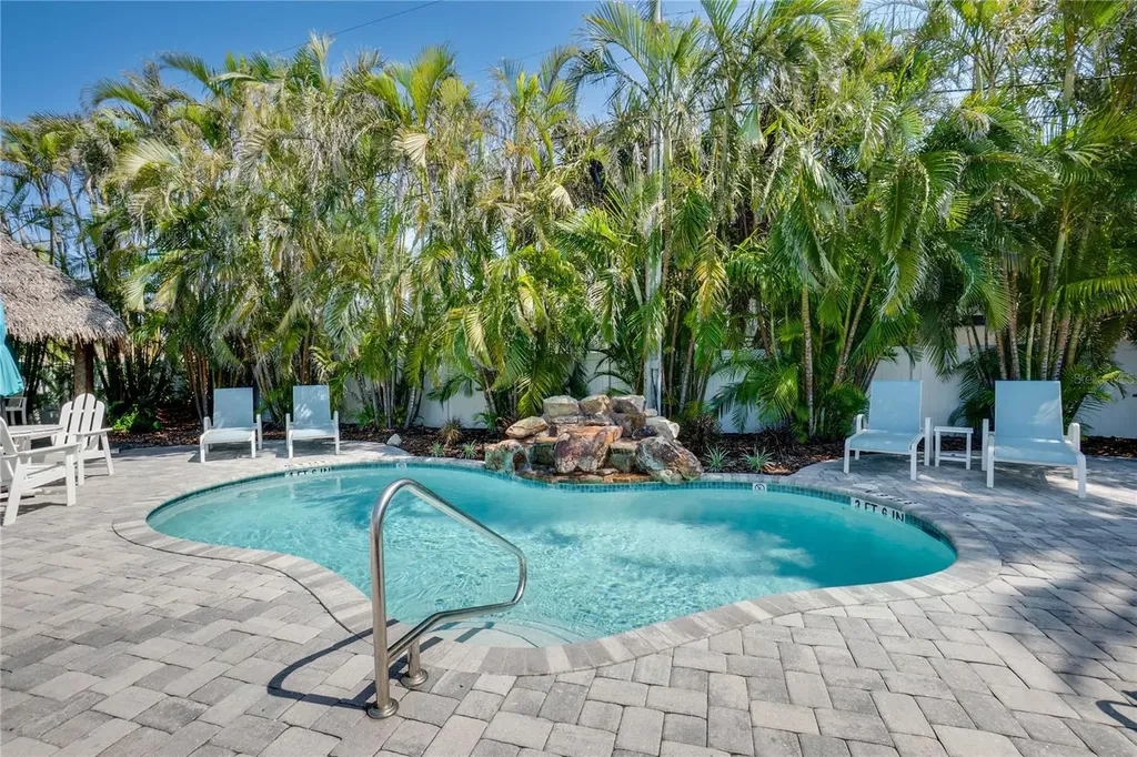 3009 Avenue E Bradenton Beach FL 34217