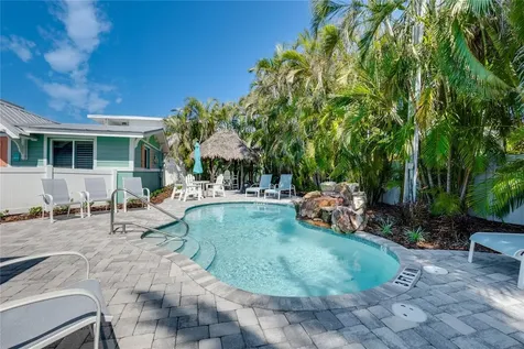 3009 Avenue E Bradenton Beach FL 34217