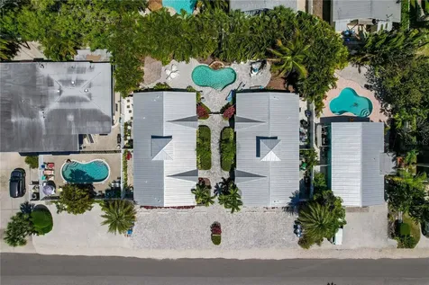 3009 Avenue E Bradenton Beach FL 34217
