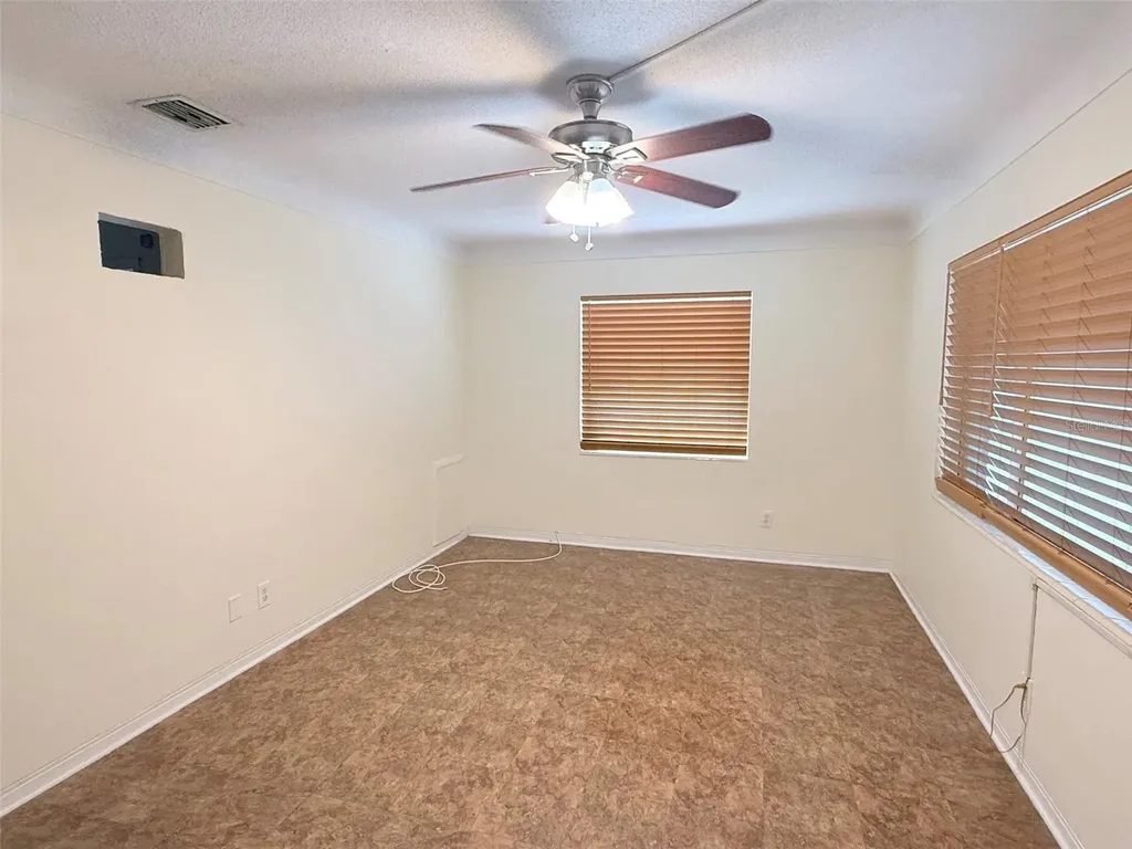 5541 Lown Street N St Petersburg FL 33714