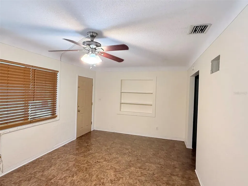5541 Lown Street N St Petersburg FL 33714