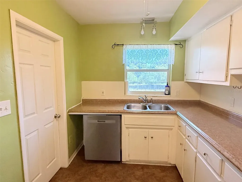 5541 Lown Street N St Petersburg FL 33714