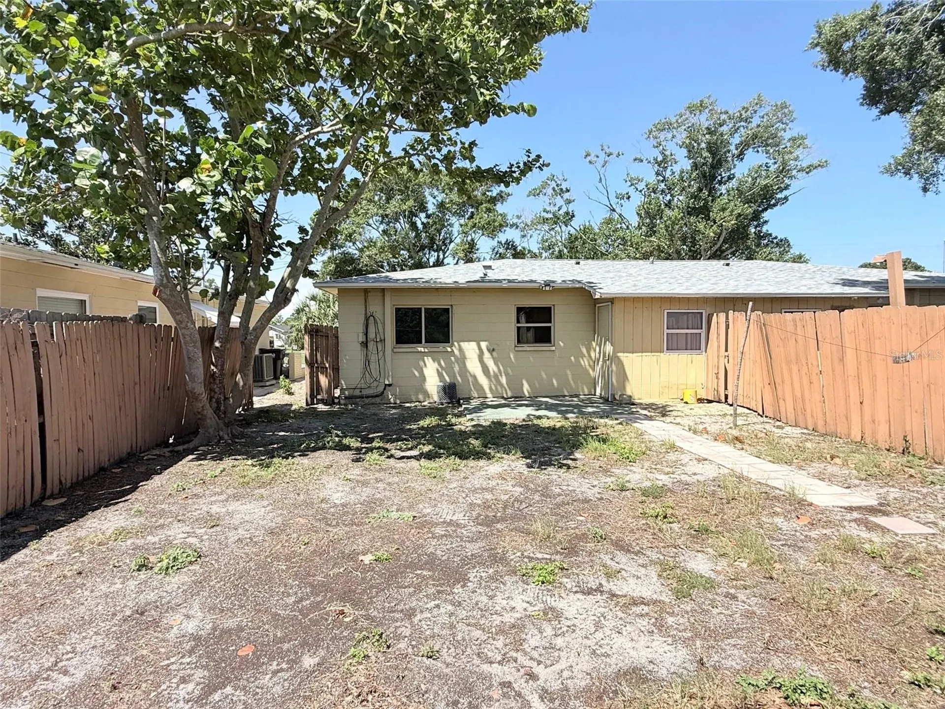 5541 Lown Street N St Petersburg FL 33714