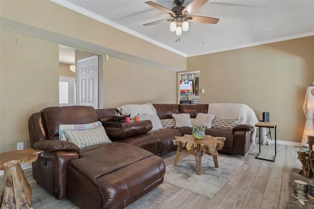 9527 Norchester Circle Tampa FL 33647