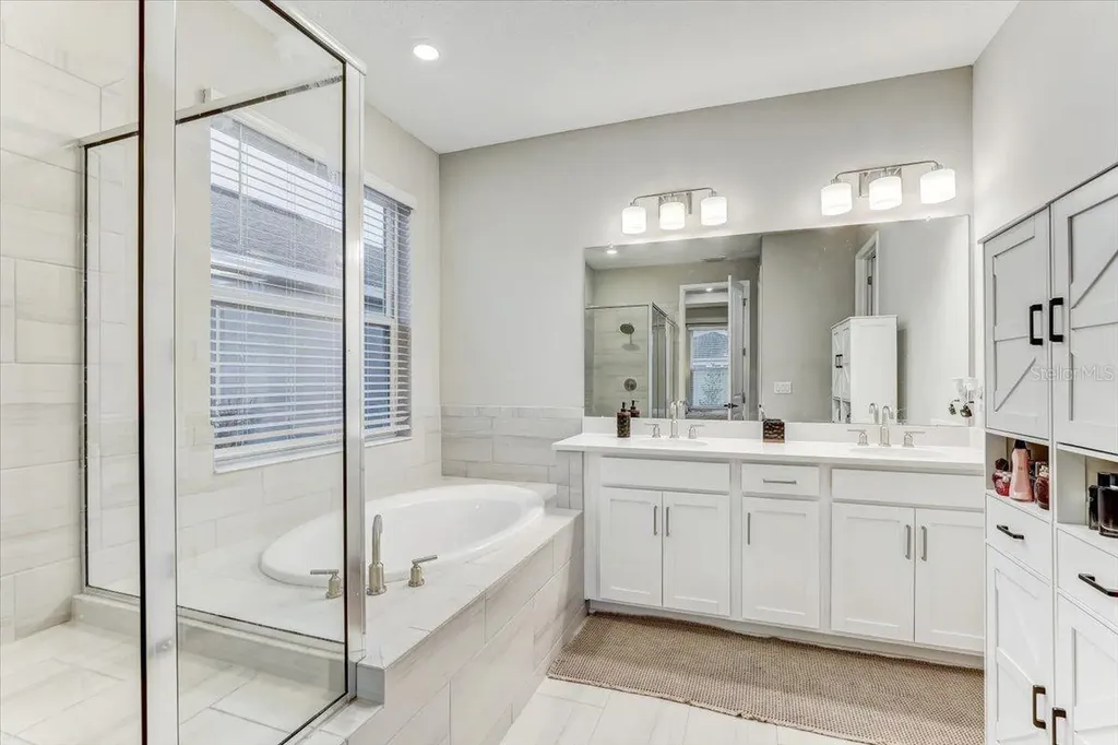 33886 Landsman Loop Wesley Chapel FL 33543