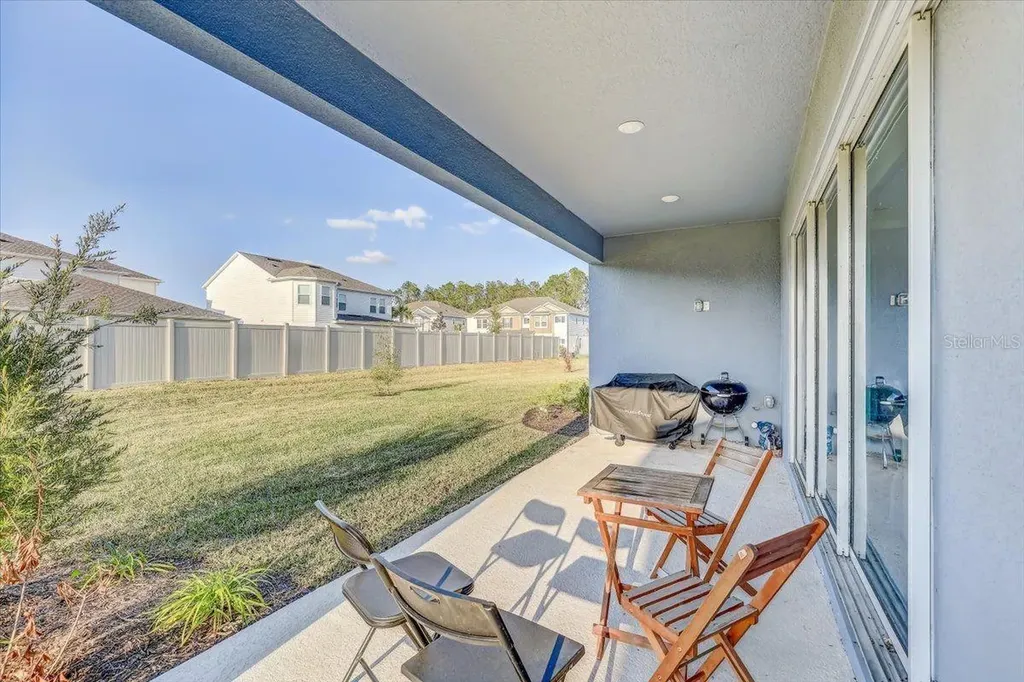 33886 Landsman Loop Wesley Chapel FL 33543