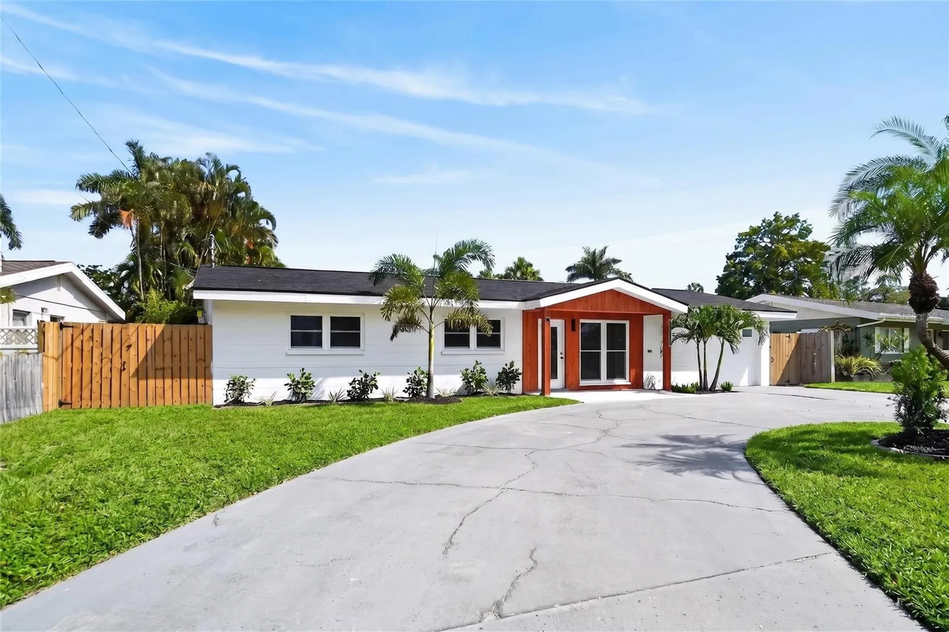 1524 Carson Circle NE St Petersburg FL 33703