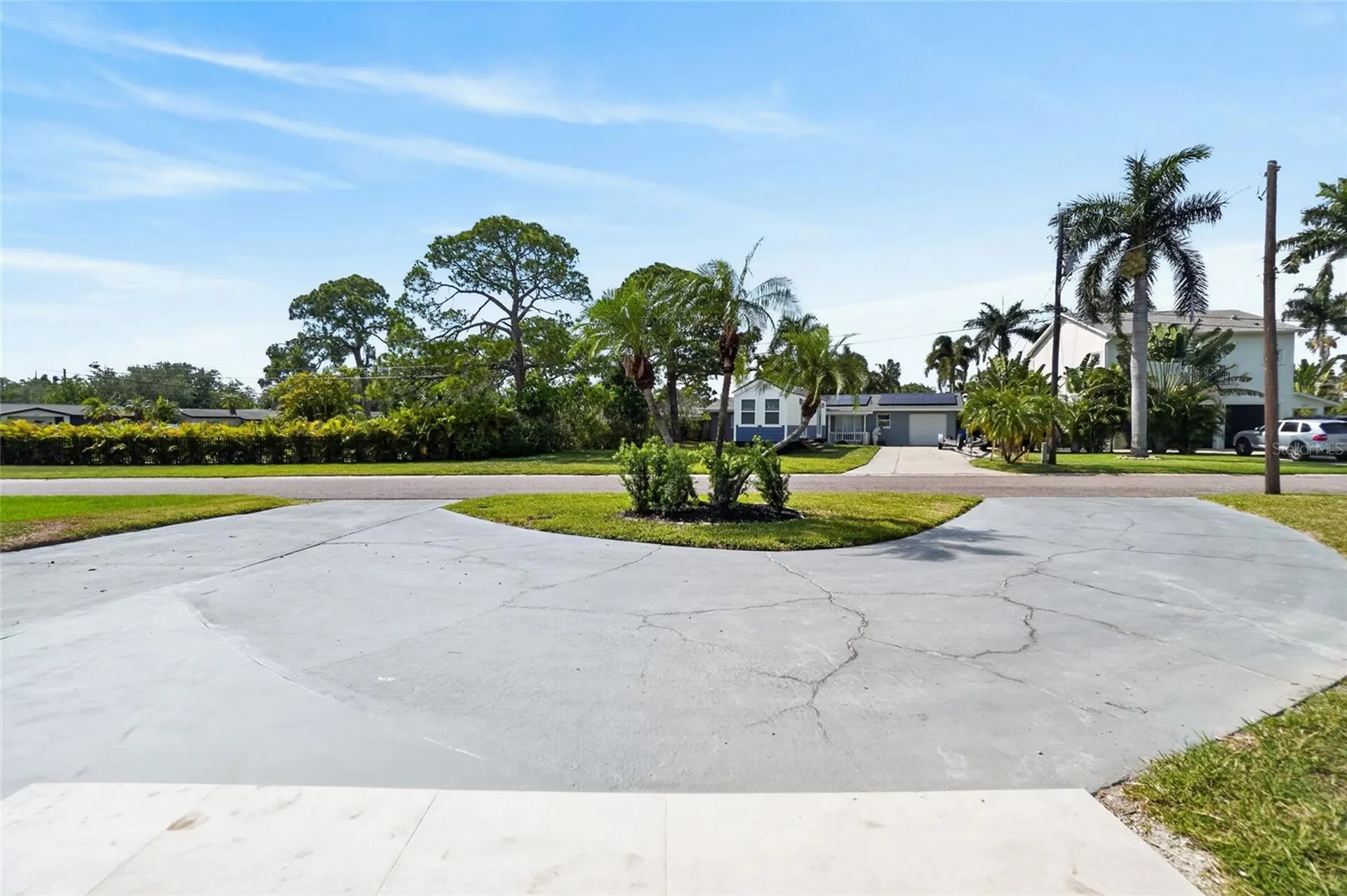 1524 Carson Circle NE St Petersburg FL 33703