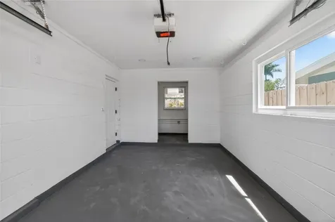 1524 Carson Circle NE St Petersburg FL 33703