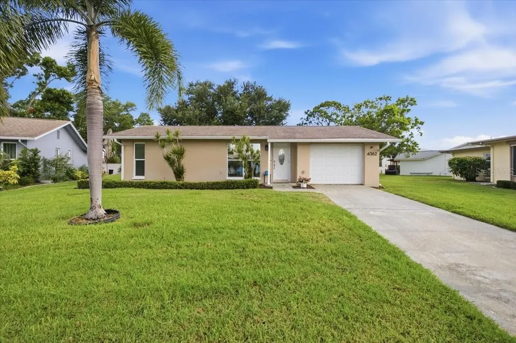 4362 Great Lakes Drive N Clearwater FL 33762