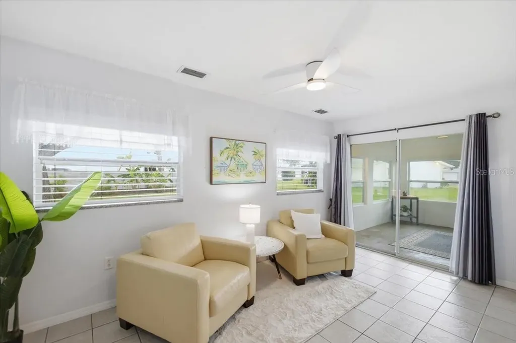 4362 Great Lakes Drive N Clearwater FL 33762