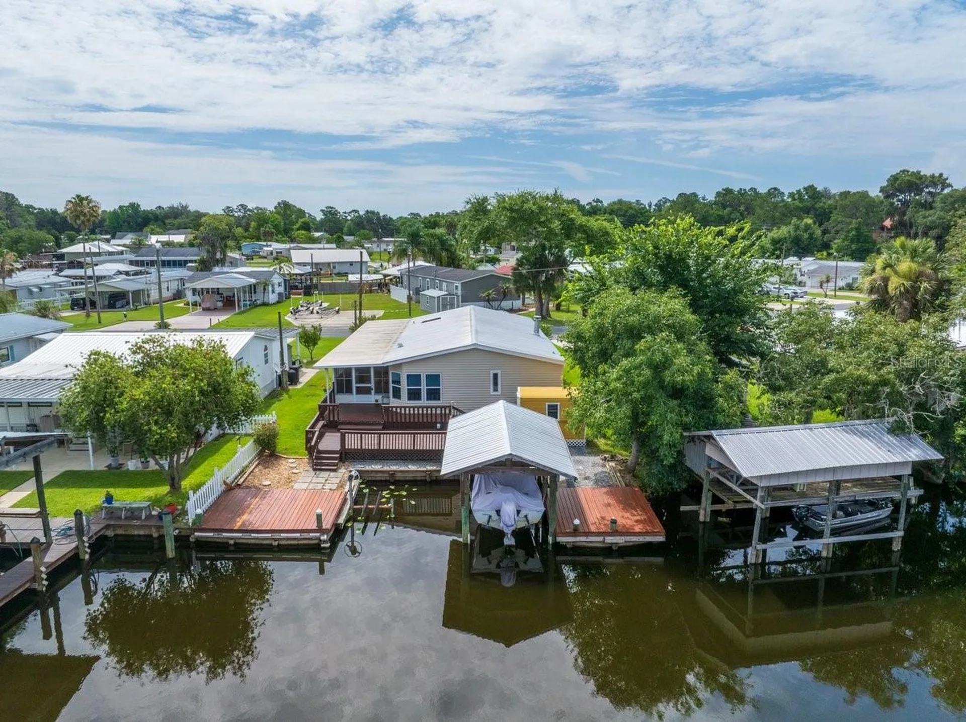 41 Scott Street Welaka FL 32193