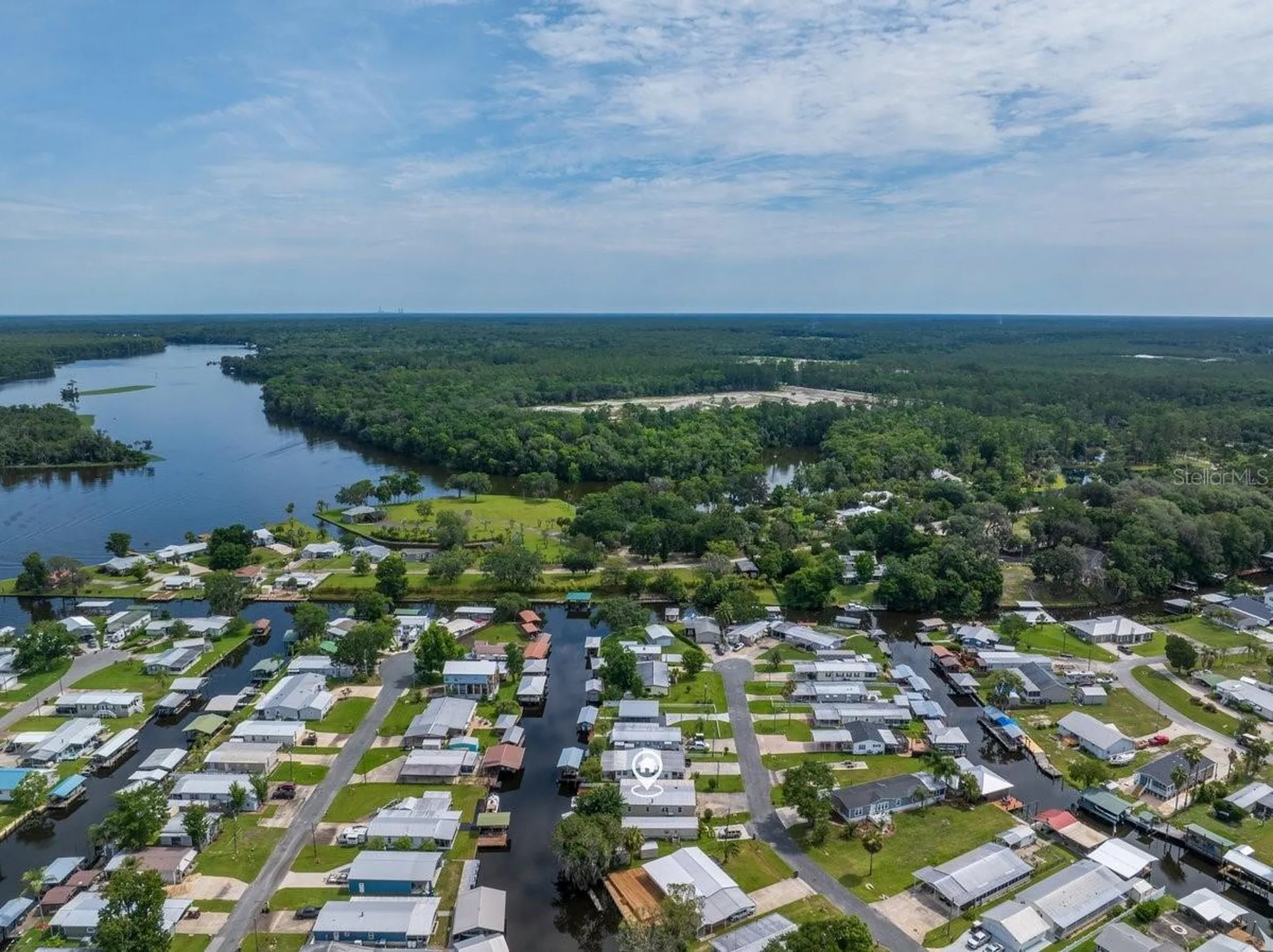 41 Scott Street Welaka FL 32193