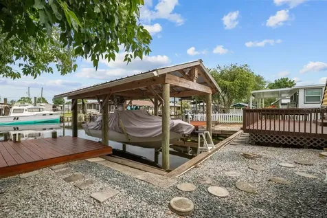 41 Scott Street Welaka FL 32193