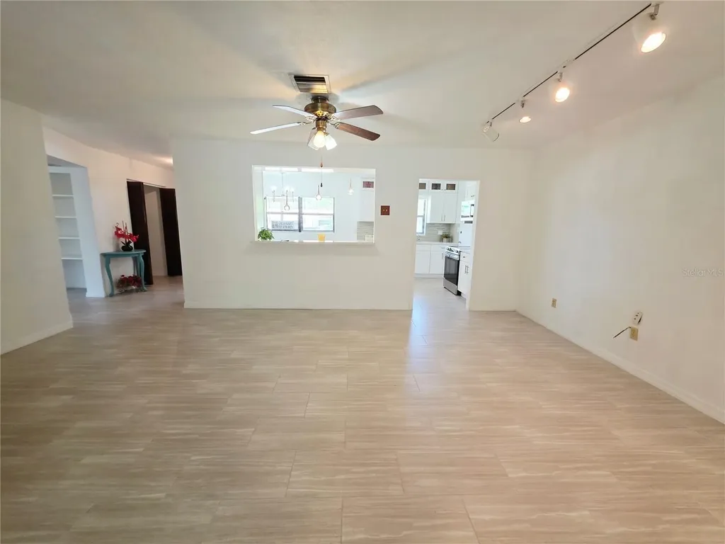 164 Pinewood Avenue Clearwater FL 33765