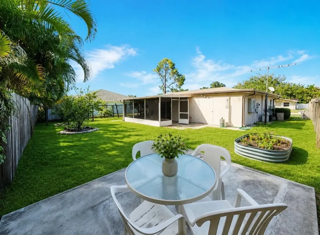 164 Pinewood Avenue Clearwater FL 33765