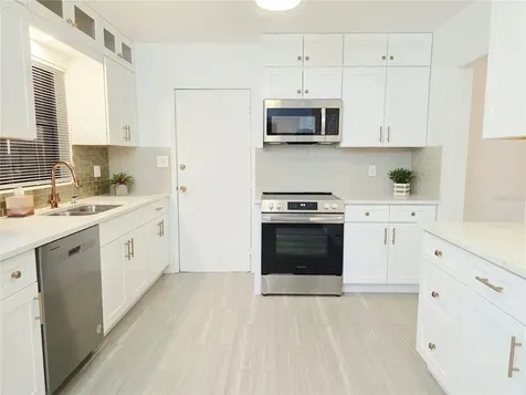 164 Pinewood Avenue Clearwater FL 33765