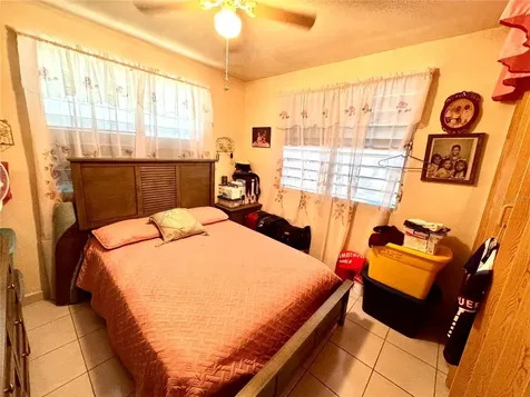Naguabo PR 00718