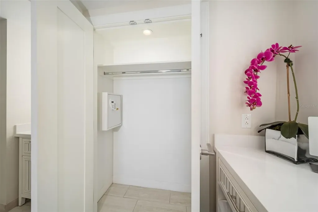 210 Sands Point Road Longboat Key FL 34228