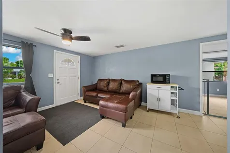 1300 Sherman Avenue Tavares FL 32778