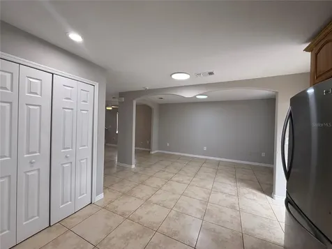 2907 W Chestnut Street Tampa FL 33607