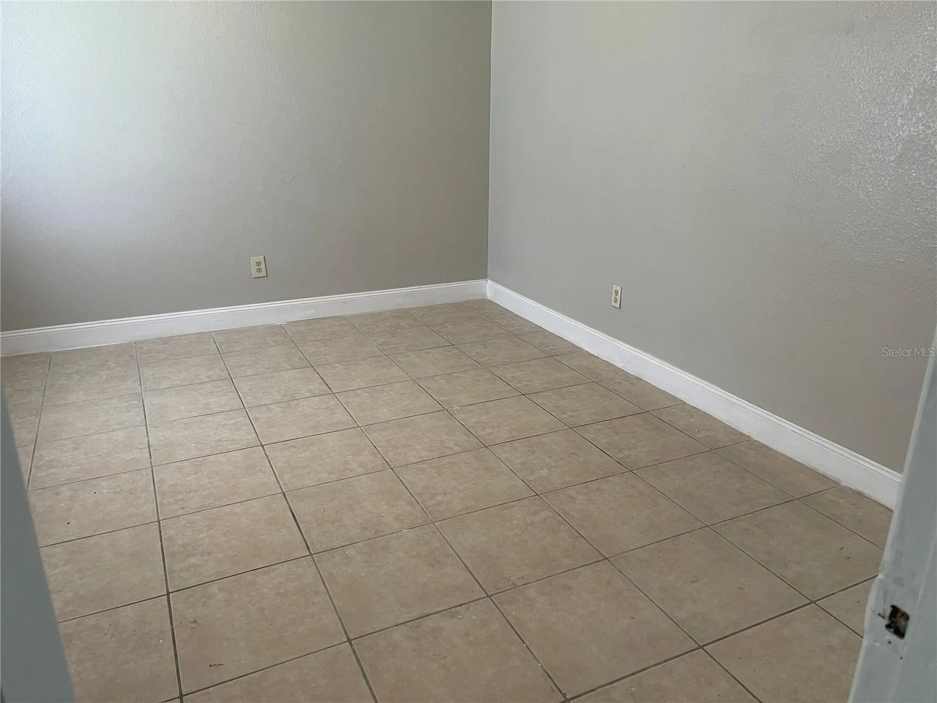 4321 Chateau Road Orlando FL 32808