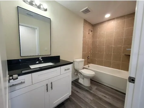 4351 Cambio Gardens Court Tampa FL 33610