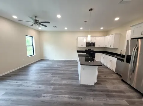 4351 Cambio Gardens Court Tampa FL 33610