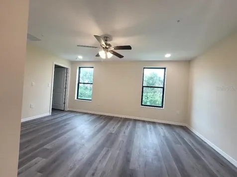 4351 Cambio Gardens Court Tampa FL 33610